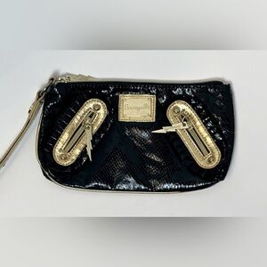 Betseyville by Betsey Johnson Wristlet Black & Gold